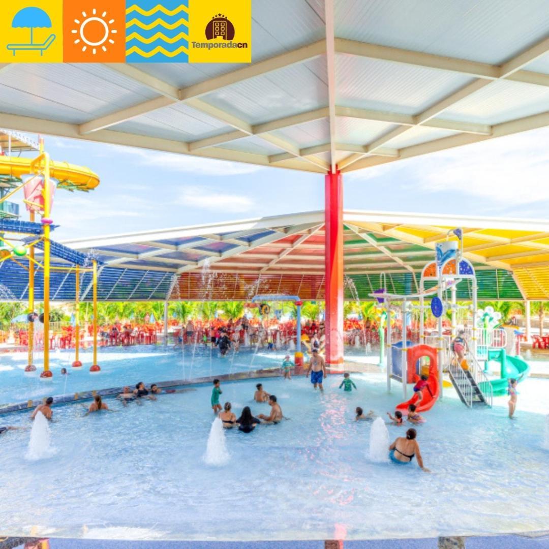 Апарт отель Piazza Com Acesso Ao Acqua Park Калдас-Новас Экстерьер фото