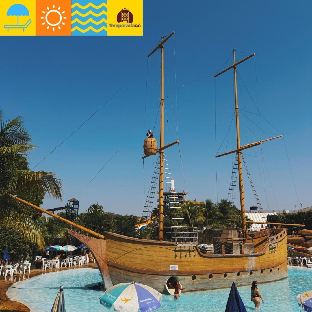Апарт отель Piazza Com Acesso Ao Acqua Park Калдас-Новас Экстерьер фото